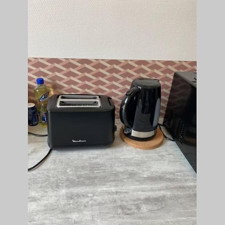 L'Appartement De Moliere N°3 Montluçon Kültér fotó